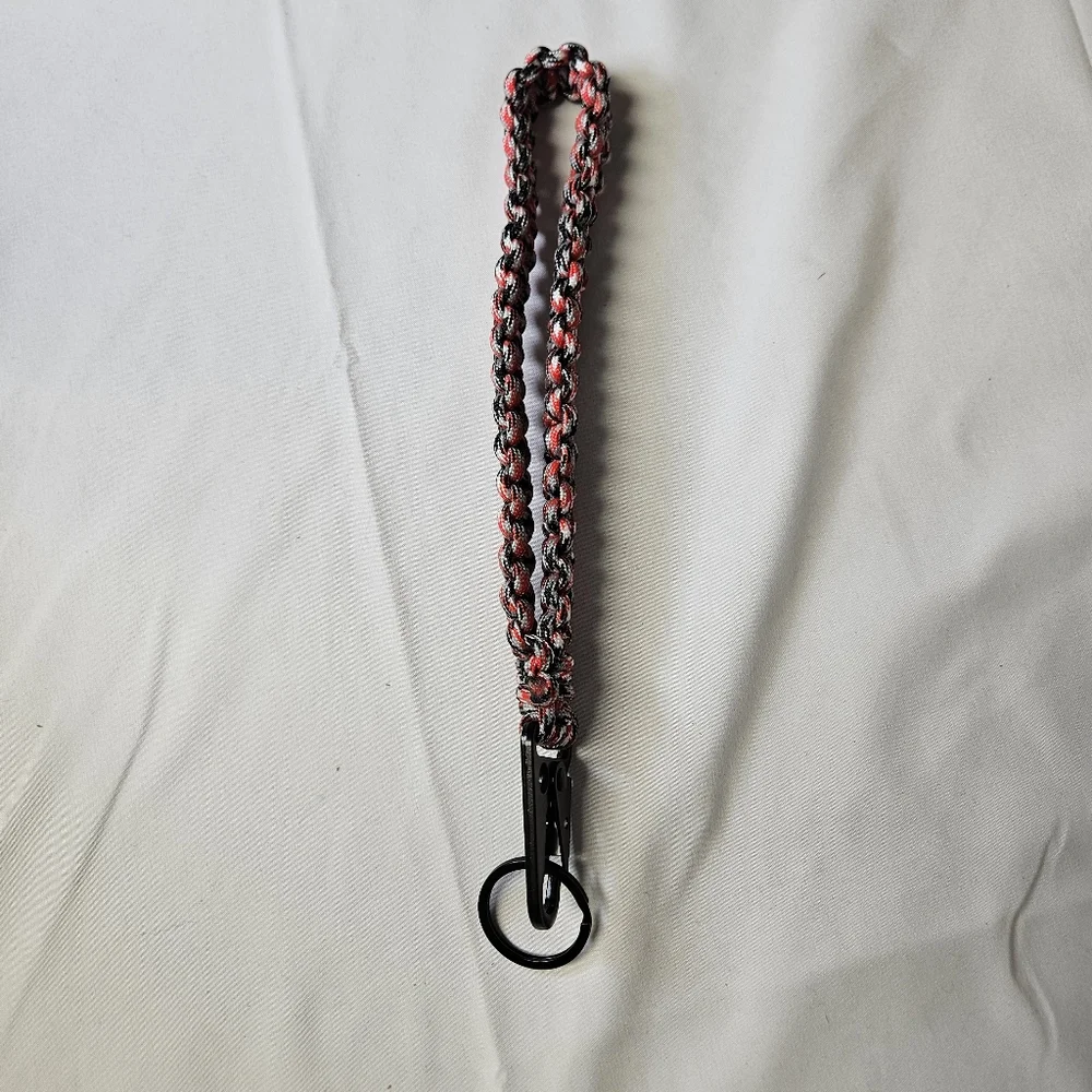 550 Paracord Keychain Wristlet‎ With Tactical Clip